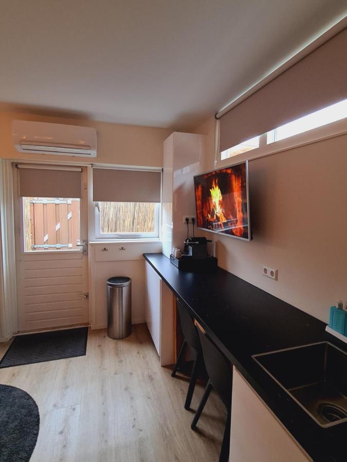 Studio Baarn With Patio, Airco, Pantry, Bedroom, Bathroom, Privacy - Amsterdam, Utrecht Eksteriør bilde